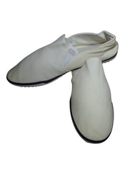 Han's Ivory Water Shoes | Size 6.5 | Lightweight & Quick-Dry Footwear