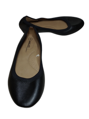 Cherokee black flats
