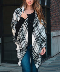 Leto Collection black/white cape