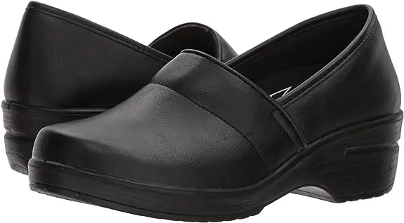 Easy Works Women's Black Lyndee Health Care Professional Shoe
