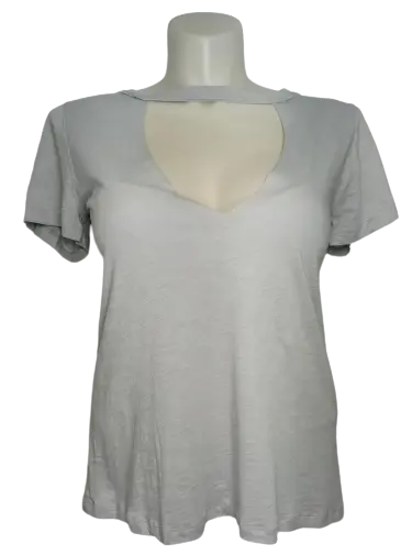 Emory Park Women’s Grey V-neck Short Sleeve Shirt, Size Medium