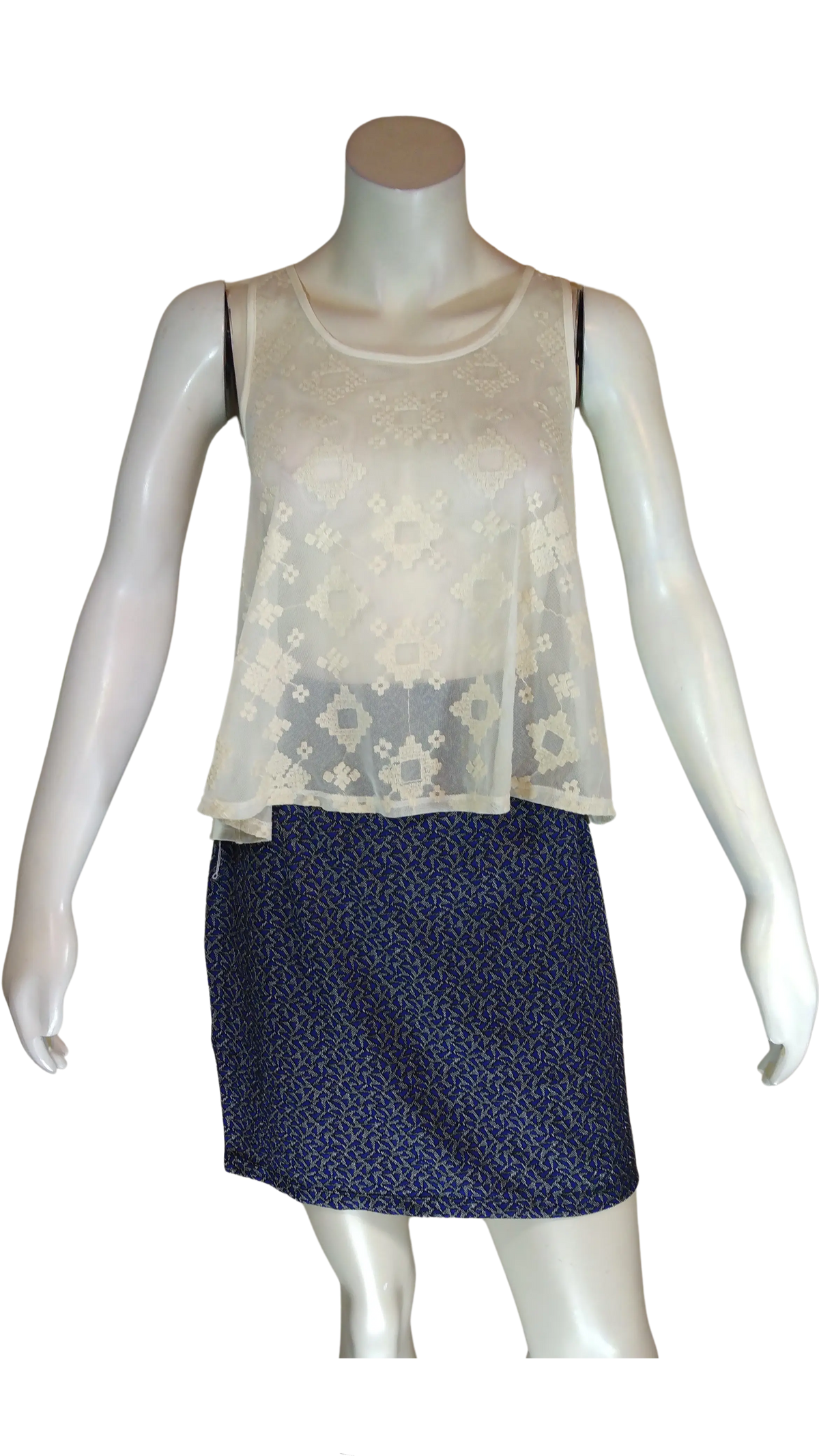 Penelope Women’s Ivory Embroidered Tank Top, Size Large