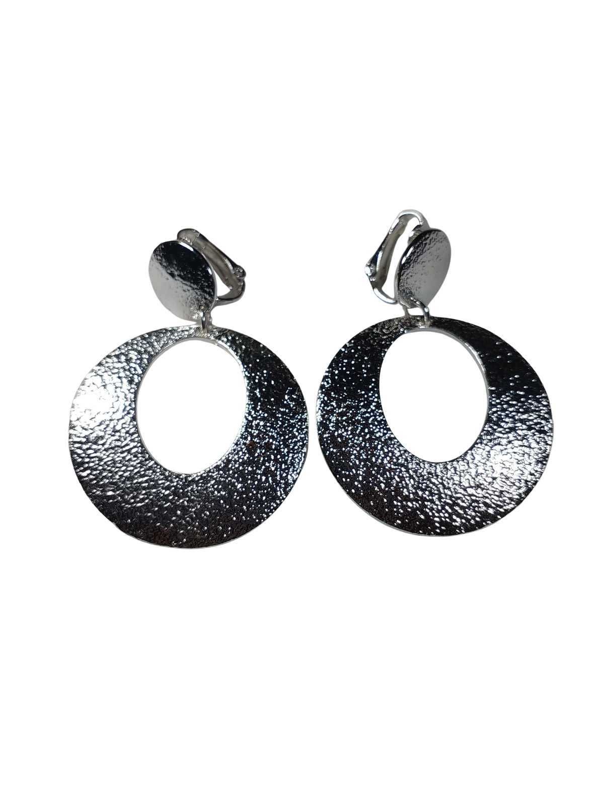 Diva General Silver-Tone Textured Hoop Clip-On Earrings – Fashion Jewelry for Women (Non-Pierced)