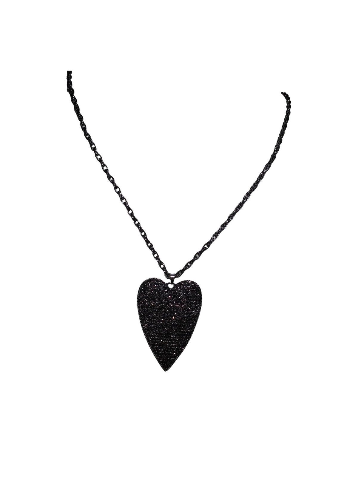 Thalia Sodi Black Heart Pendant Necklace – Fashion Jewelry with Bold Charm & Silver-Tone Chain