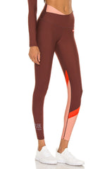 Maroon Leggings  -  Point Forward Legging in Andorra -  P.E Nation