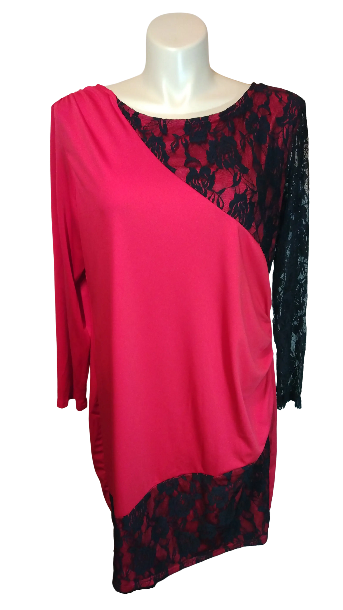 Rosegal Women’s Red Long Sleeve Dress with Ruched Waist and Lace Accent, Size 5X
