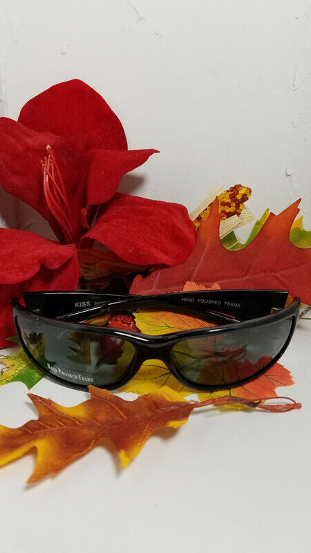 Diva General Collection Black Plastic Sunglasses