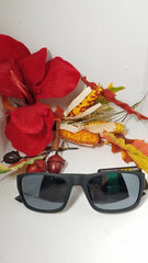 Foster Grant black Plastic Sunglasses