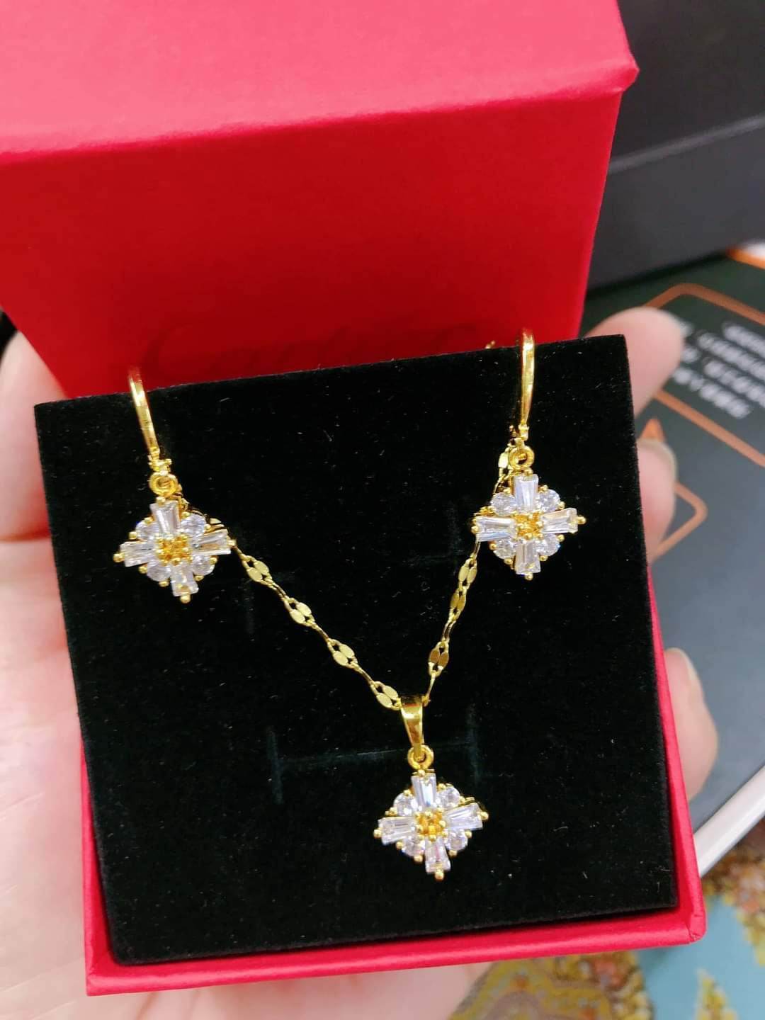 I Can't Believe It's Not Gold diamond shape