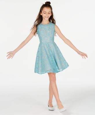 Girl wearing a Rare Editions Scalloped Lace Fit Turquoise 7