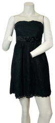 Minuet lace-covered 3 roses dress